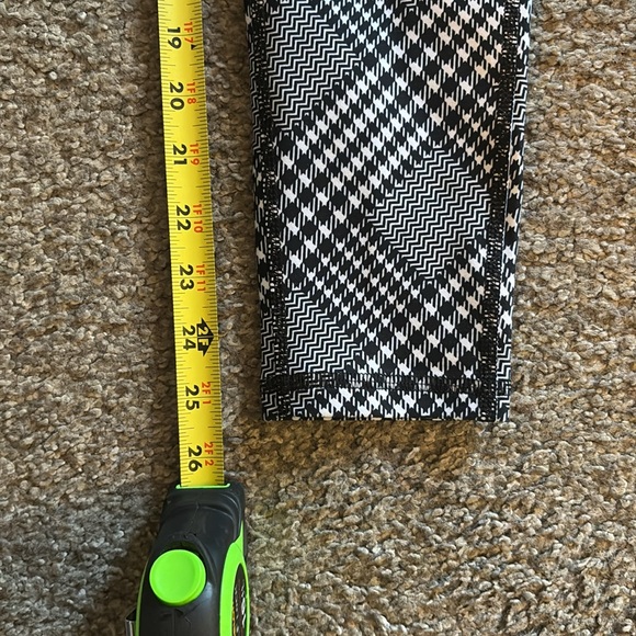 DSG Black and White Workout Leggings - Picture 6 of 6